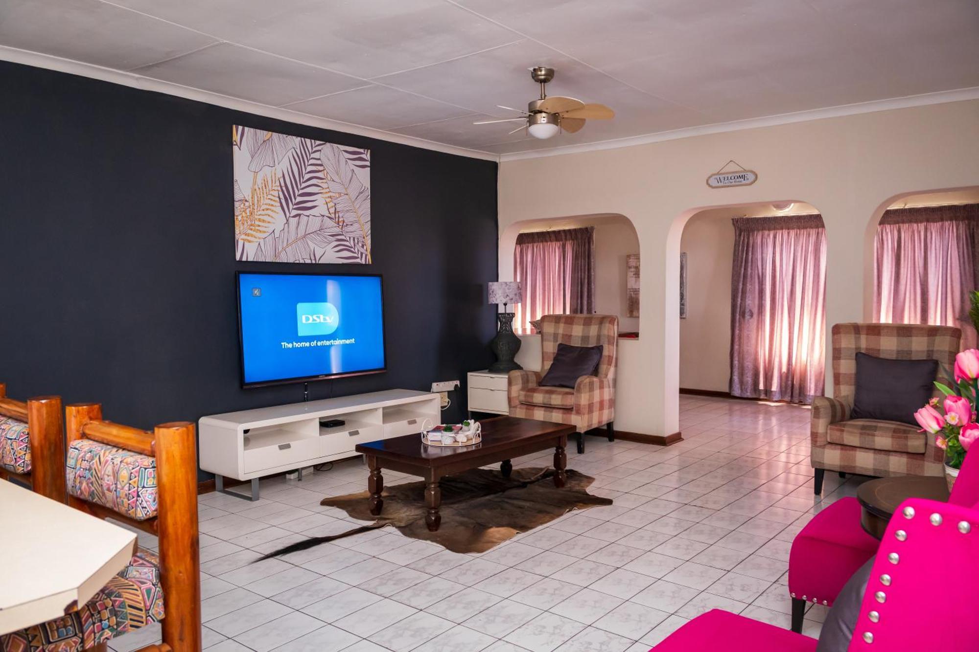 High Court Self Catering Apartments Mbombela Екстер'єр фото